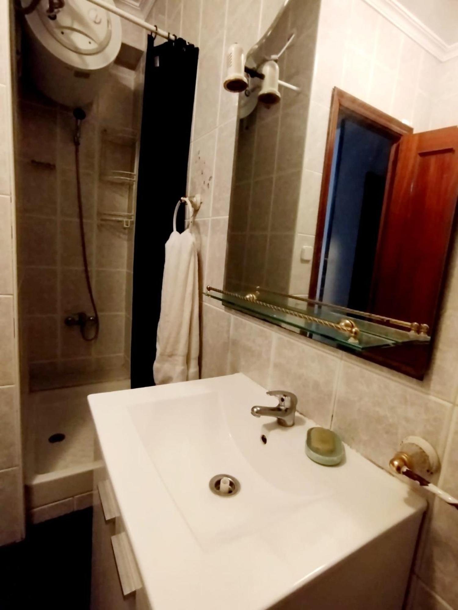 Apartamento Acogedor Seville Luaran gambar